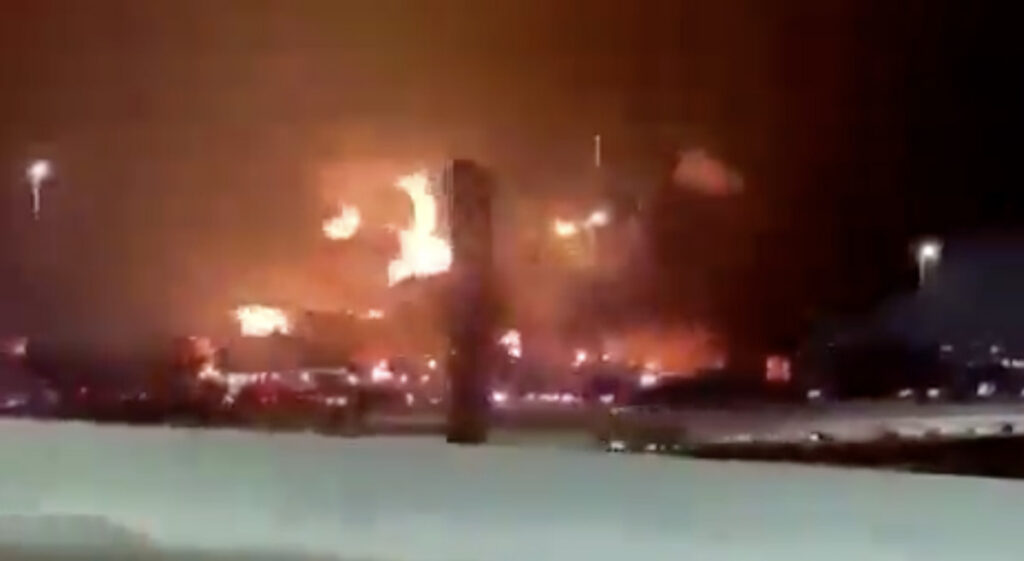VIDEO: Jeemen hävitas Saudi Araabia lennuvälja