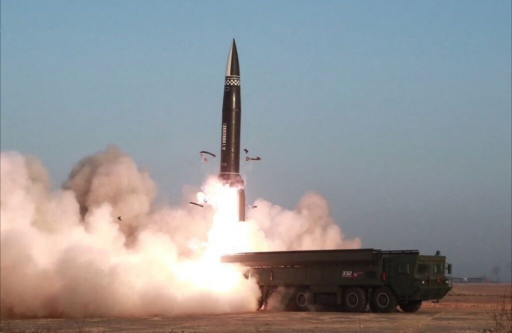 Ukraina luure: Venemaa sai Põhja-Korealt rasked ballistilised raketid