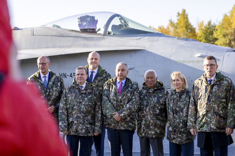 PILTUUDIS: läheb vist sõjaks – Euroopa juhid olid sõjaväevormis