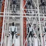 VIDEO: Hiinas toodavad robotid roboteid