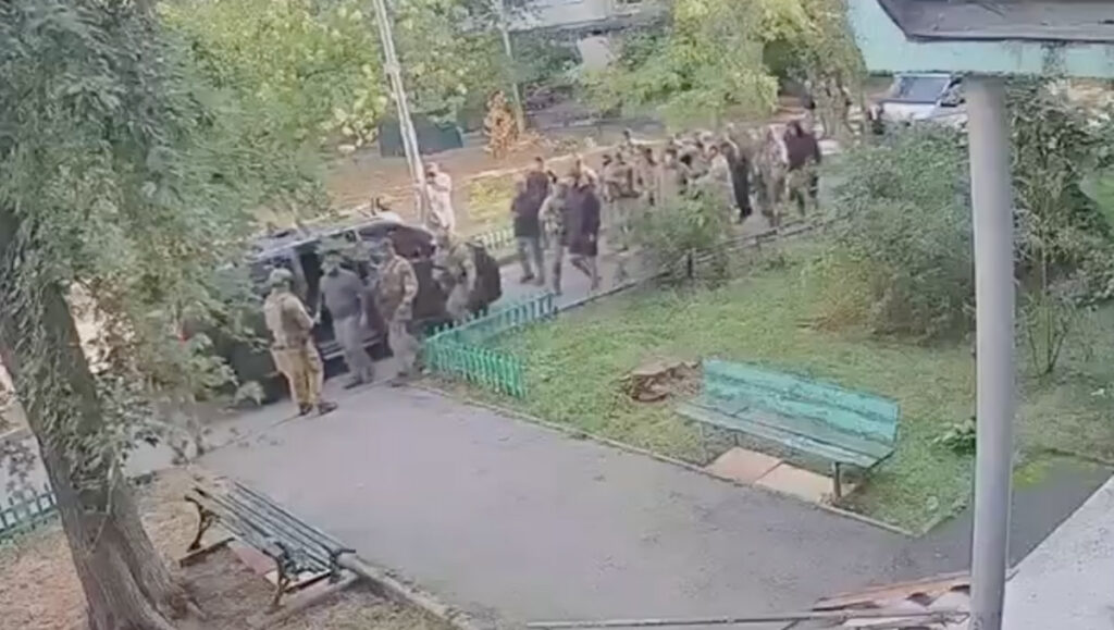 VIDEO: Ukrainas avasid luuretöötajad üksteise pihta tule