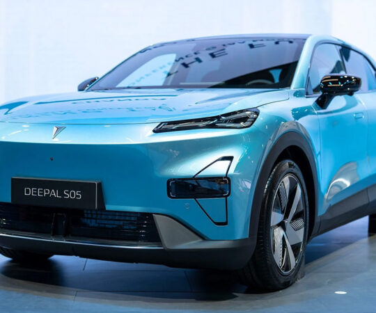 Meedia: Hiina rendiautod luurasid Norras sõjaliste õppuste järele