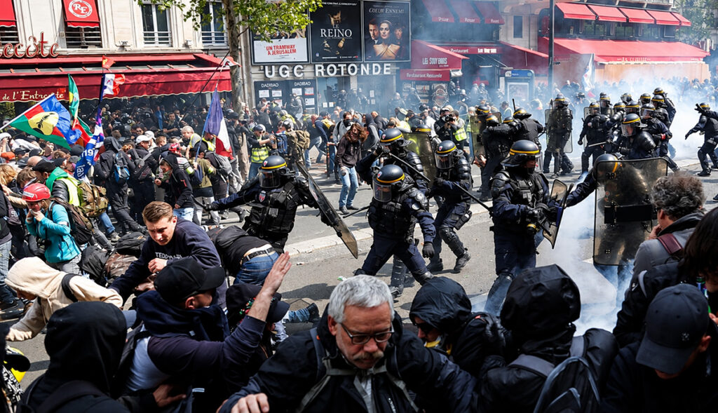 Pariisis taas protestid: kuidas teenida kodust 88 700 eurot kuus?
