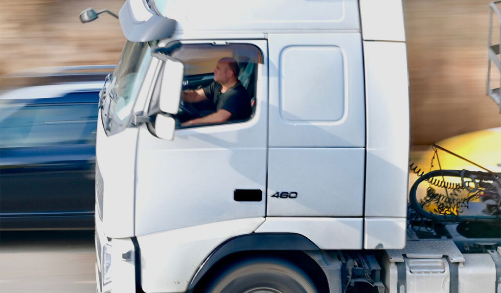 Soomes on leiutatud kaval nipp kütuse säästmiseks – transpordifirmad on vihased